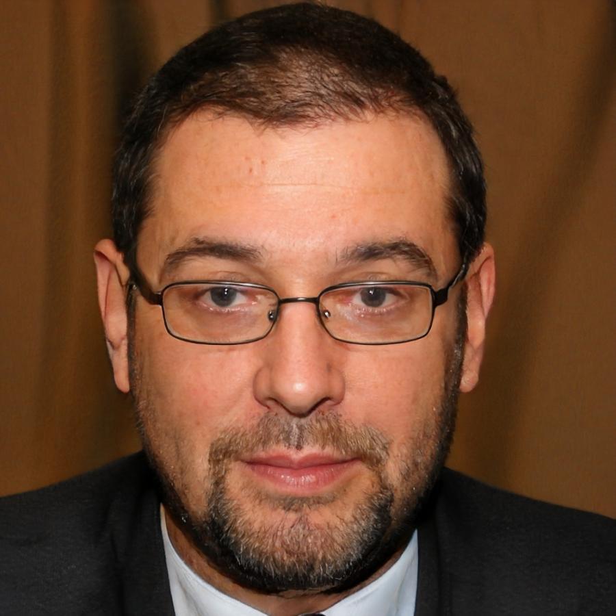 Léonard Beaucourt, formateur principal chez tarenelavon